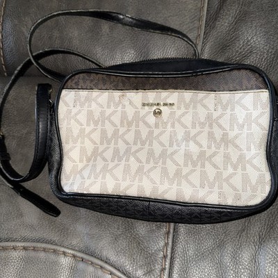 Michael Kors Jet Set Camera Bag Logo