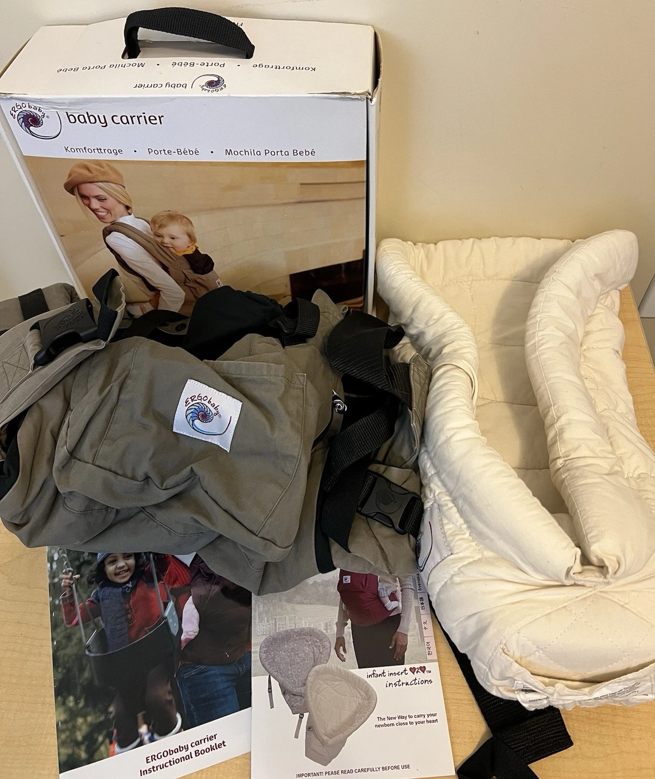 ERGObaby Outback Baby Carrier & Infant Insert with Manuals