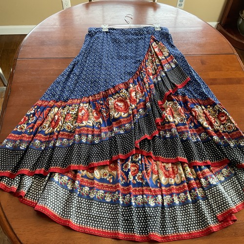 Neu ohne Etikett Chelsea & Theodore Wasserfall Viskose Rock Größe Large marineblau & rostfarben bedruckt - Bild 4 von 7