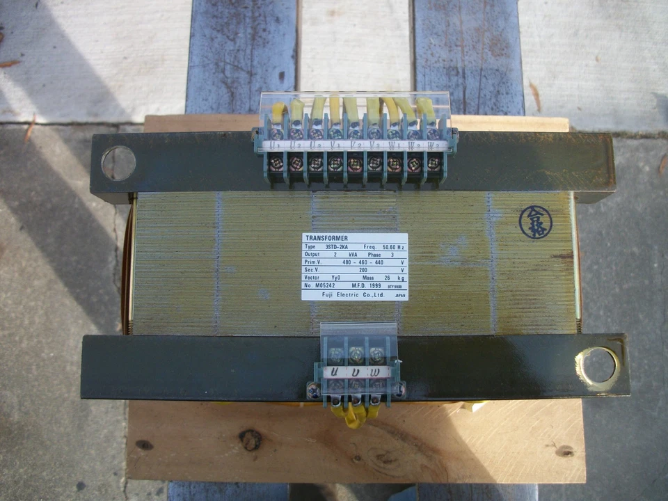 TRANSFORMADOR FUJI 2KVA 3PH 3STD-2KA HV 440X480 LV 200 NUEVO Foto 3 de 4