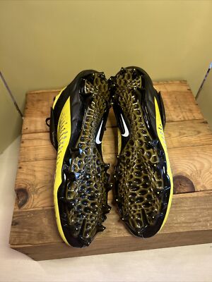 New Nike Alpha Menace Pro 2 Mid Yellow Football Cleats  display picture 2