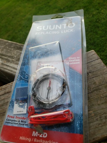 Suunto M-2D Locator Compass in Original Packaging New NOS - Picture 4 of 11