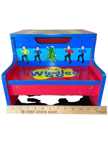 The WIGGLES Wooden Step Stool Storage Bin Child Kid Blue Big Red Car Vintage - Picture 15 of 16