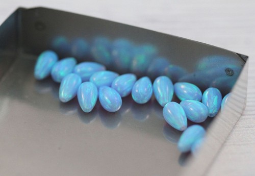 8X5 mm Träne Tropfen Feuer blau Opal lose halb gebohrt Edelstein Perlen 2 STCK. - Bild 2 von 5