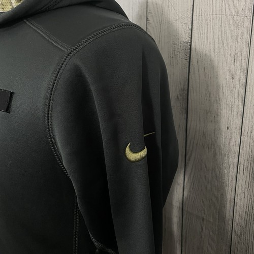 Nike Men's Medium Gray NFL New England Patriots Salute to Service Dri-Fit Hoodie - Picture 7 of 10
