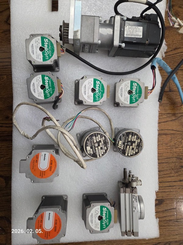 Stepper Motors & Motion Parts Lot – Slo-Syn + Gearbox – For Parts/Repair As Is