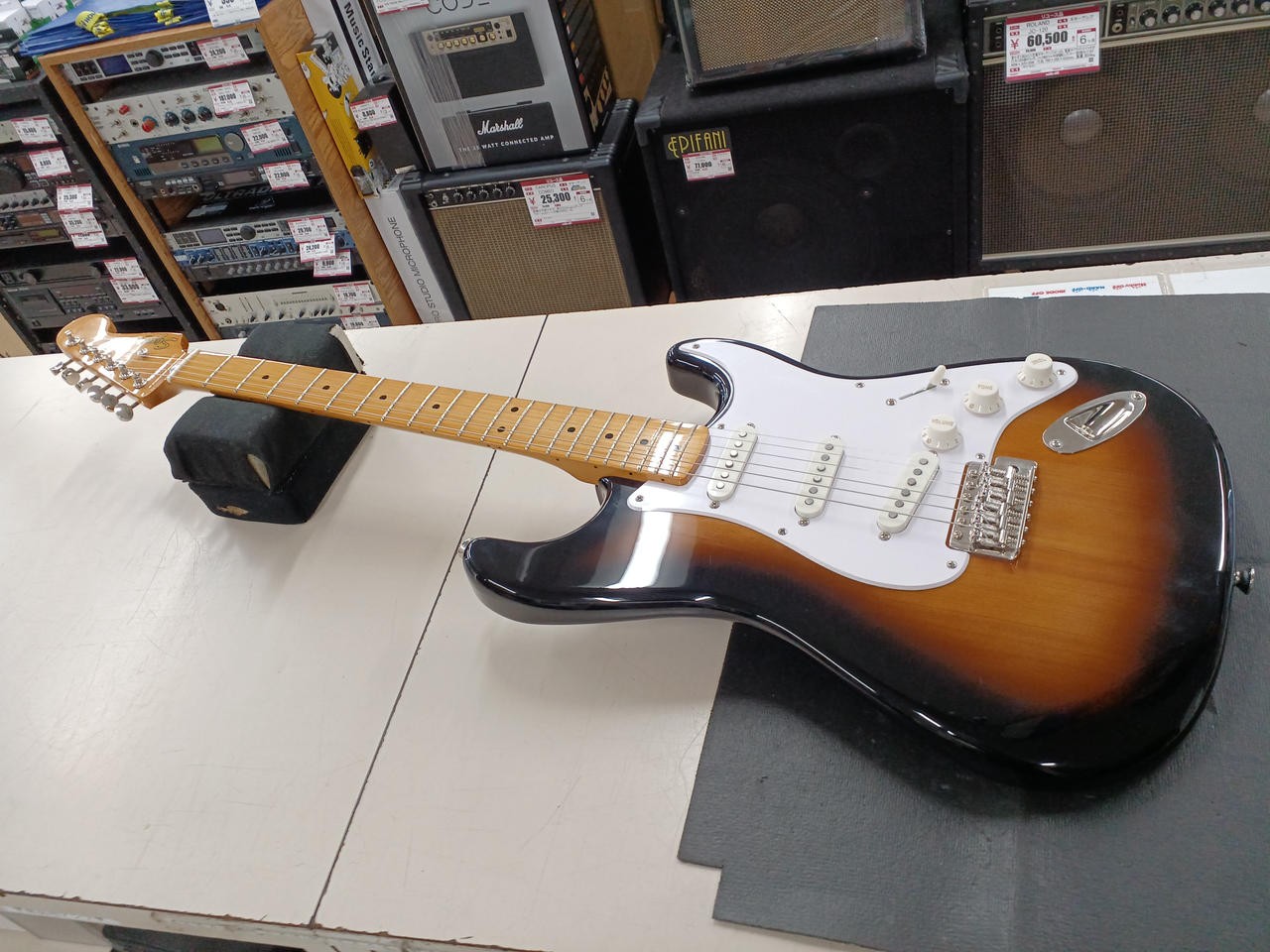 SQUIER Classic Vibe 50s Stratocaster Electric Guitar