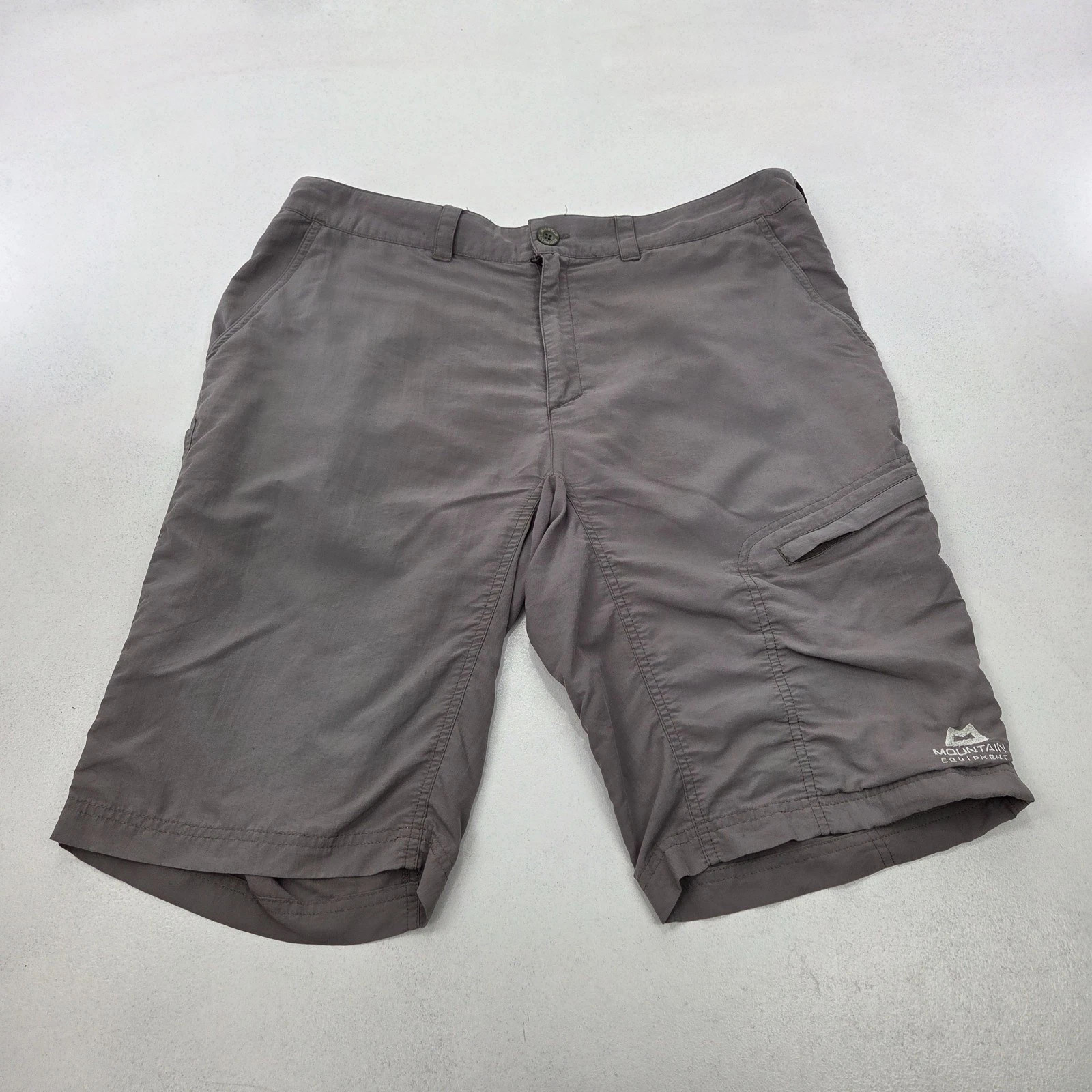 Mountain Equipment Shorts Men's Size W34R Grey Cargo Outdoors Hiking