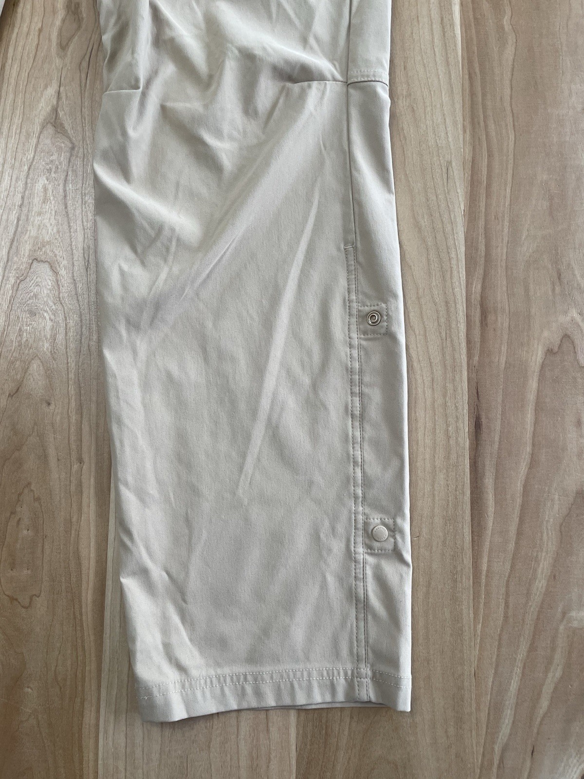 Columbia Women’s Omni Shield Convertible Hiking Pants Size 16  thumbnail 3