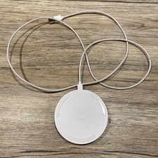 Belkin Round boost charge wireless charging pad 10 W