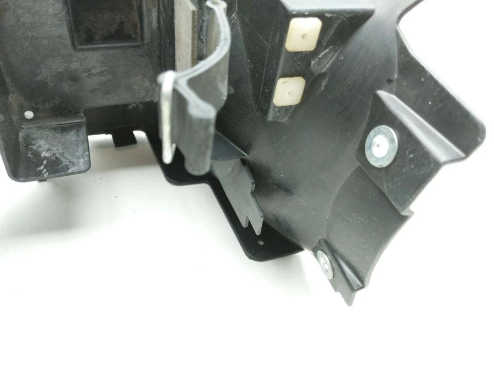 16 雅马哈 XVS 950 螺栓电池盒托盘 — 第 4/4 张图片