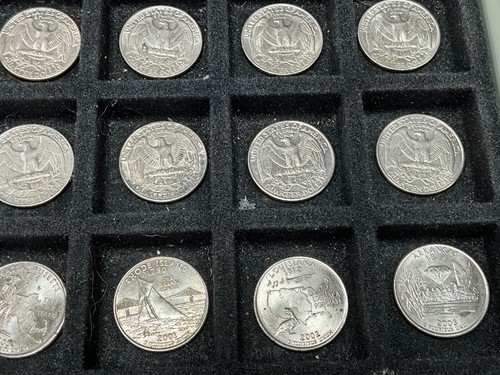 FORTY-THREE (43) U.S.QUARTER COINS 1964 TO 2015 IN NUMERICAL ORDER - Picture 14 of 24
