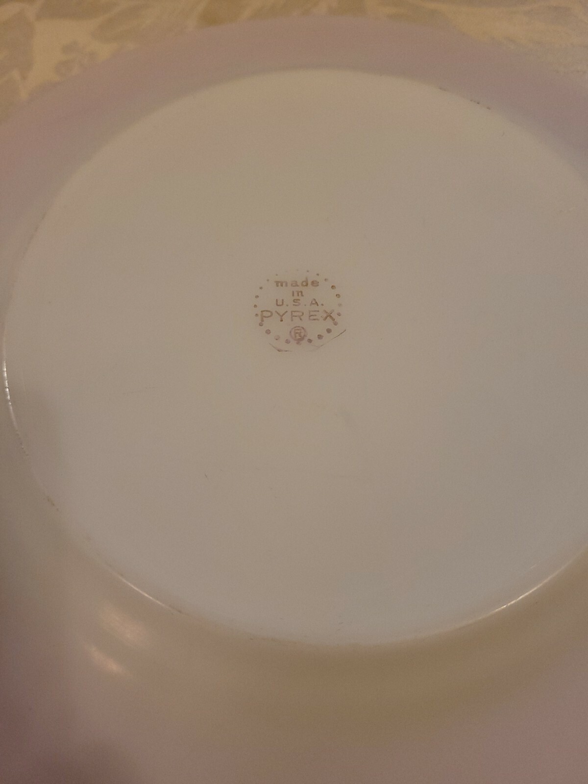 VINTAGE PYREX MILK GLASS DINNERWARE GOLD TRIM RED SALAD PLATE 8 IN SET