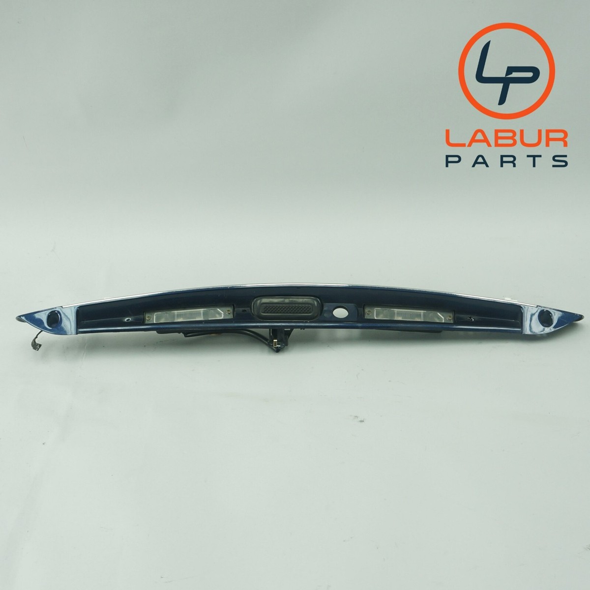 M139 03-13 Maserati Quattroporte Rear Trunk Tailgate Handle Trim