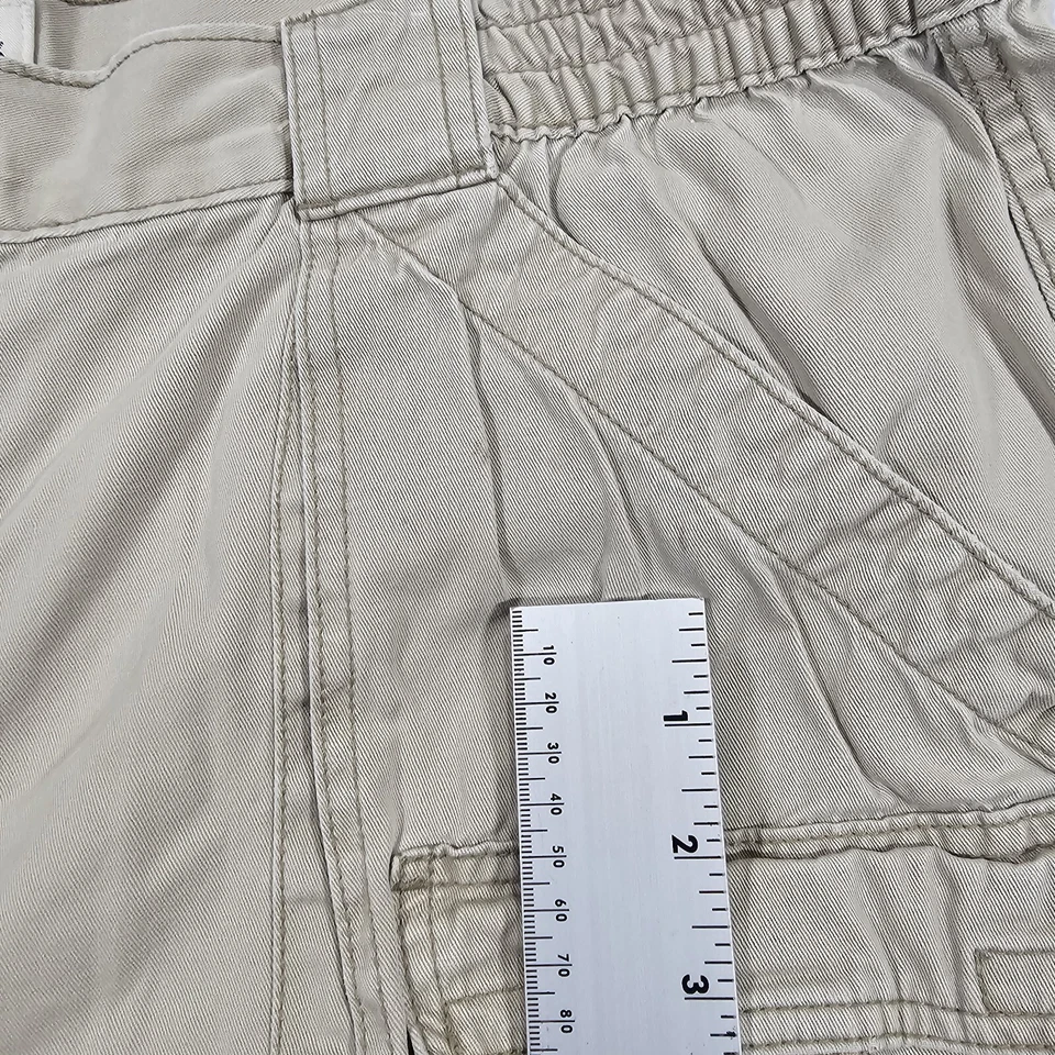 St John's Bay MENS SZ 42 Dark Beige Canvas Cargo Hiking Shorts Above Knee Y2K - Image 3 of 4