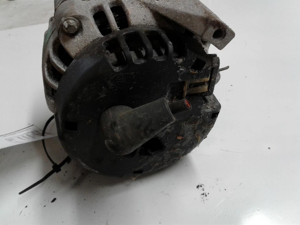Alternador usado compatible con: Chevrolet Tahoe 1998 100 amperios gasolina grado A Foto 3 de 4