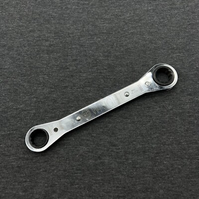 Wright Tool 9384 Ratcheting Box Wrench 5/8'' x 11/16'' 12 Point USA