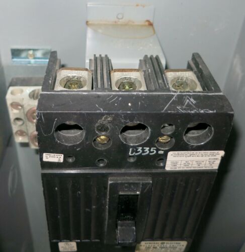 GE TQD225S Breaker Enclosure 225A Molded Case Switch TQD32Y225 General Electric - Picture 7 of 8