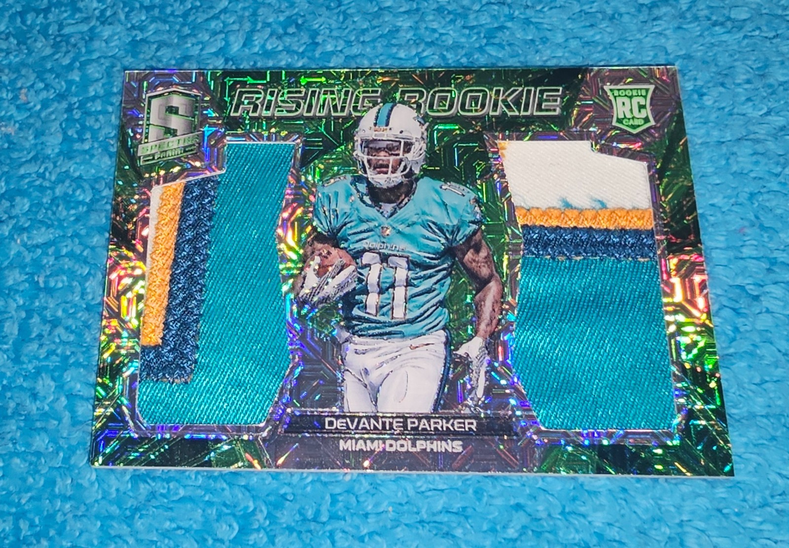 DeVante Parker Panini Spectra Rising Rookie Materials #RRDVP Neon Green