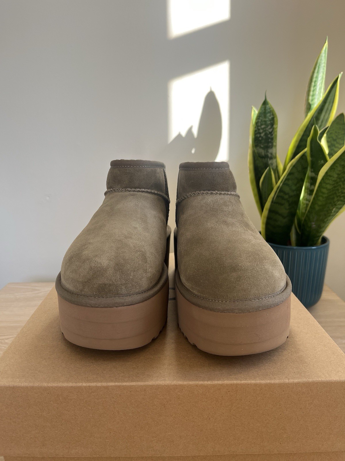 UGG Classic Ultra Mini Platform Antilope UK 6 Brand New, Authentic - RRP £155 image 3
