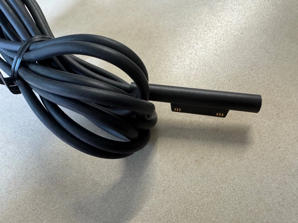 Lote de 2x Cargador Adaptador de Corriente Original Microsoft Surface 44W AC Modelo 1800 Foto 2 de 3