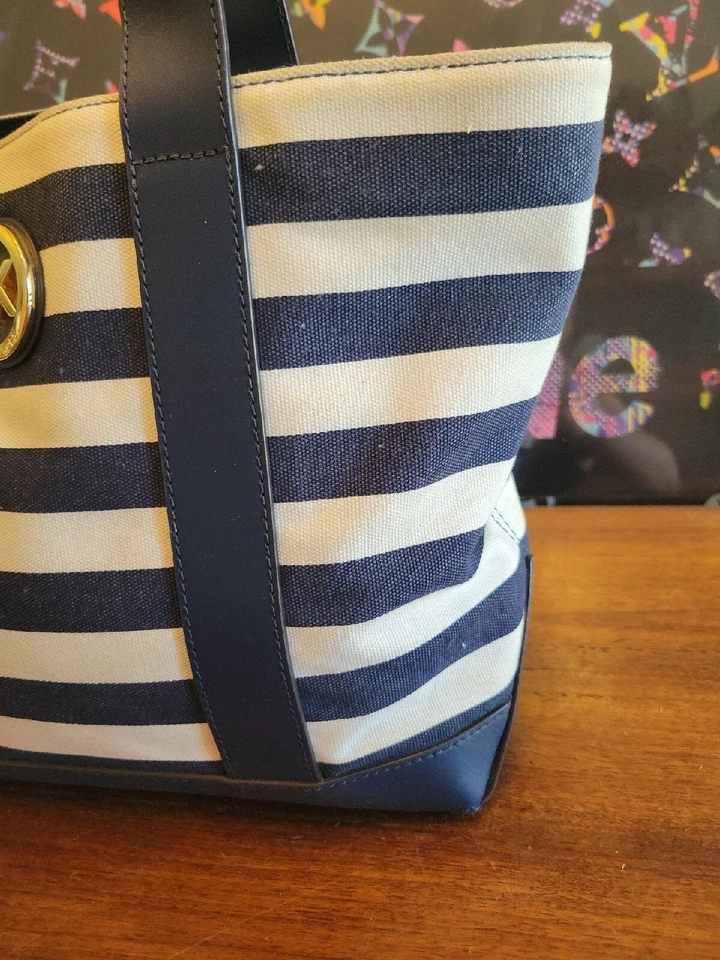 BOLSO DE HOMBRO MICHAEL KORS FULTON CANVAS STRIPED MED TOTE BOLSO DE HOMBRO AZUL MARINO AUTÉNTICO Foto 4 de 4