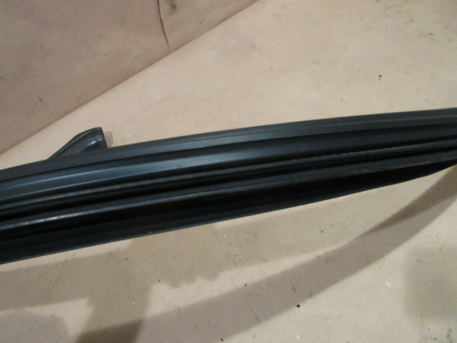 Maserati GranTurismo LH Door Upper Gasket P/N 80089200