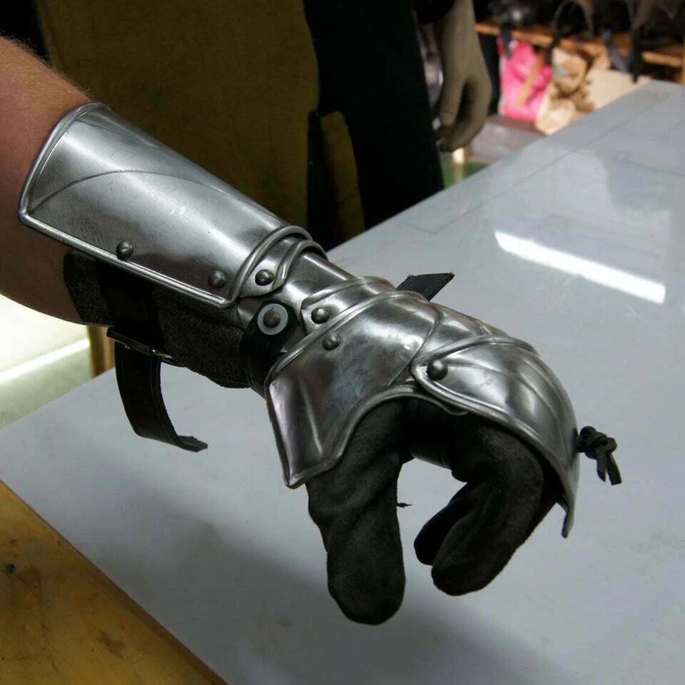 Guanteletes medievales armadura placa de metal par conjunto de 2 guantes caballero artículo de regalo de Navidad Foto 3 de 4