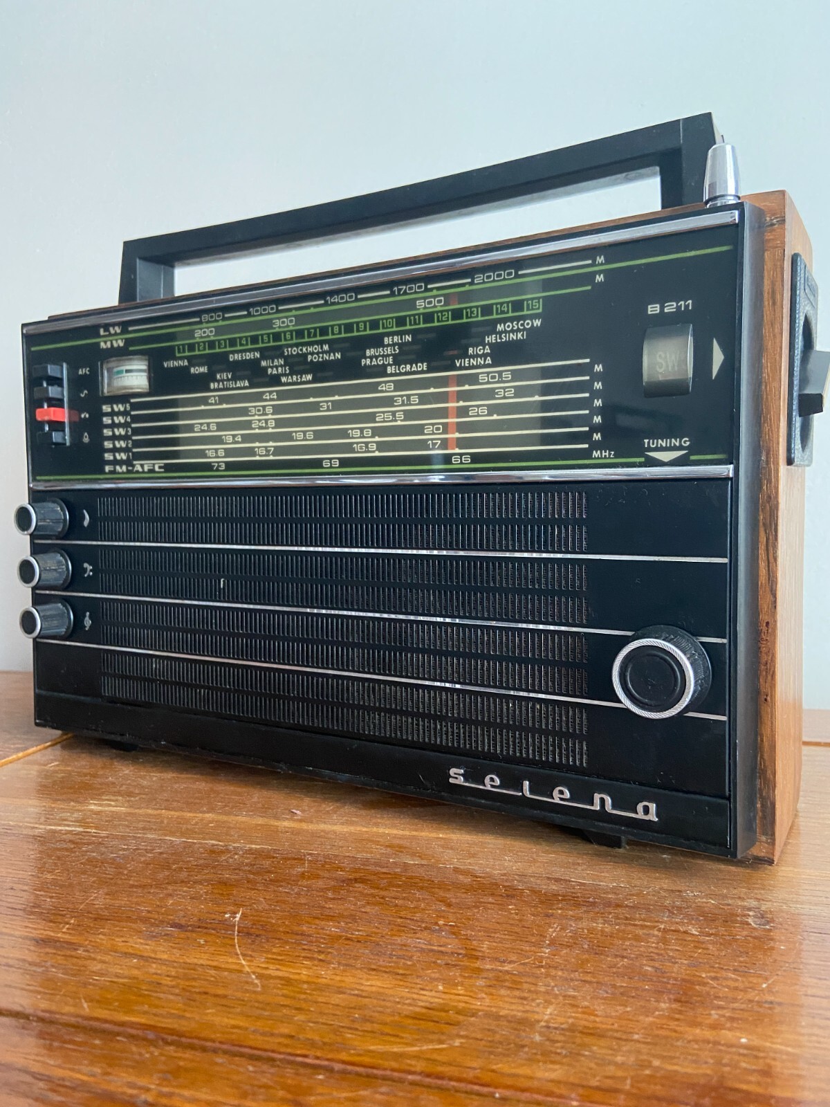radio selena b211 second hand si noi de vanzare • Anunturi