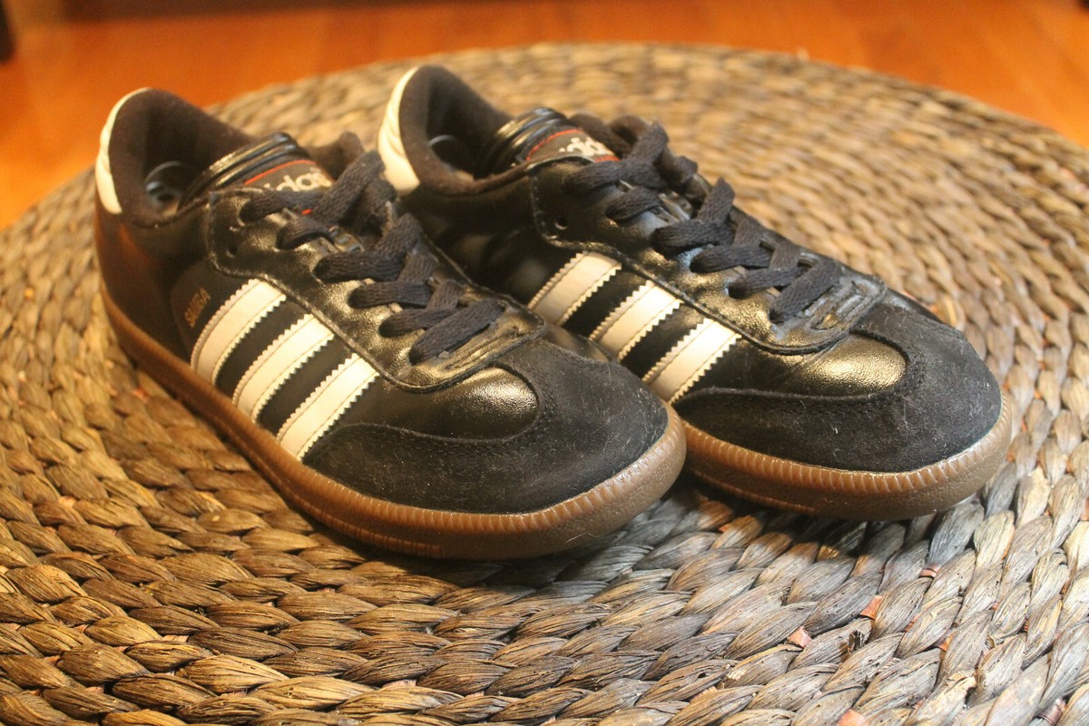 adidas Samba Kids | Black/White | 3Y | 038516 | NOW $25! | eBay adidas Samba Kids | Black/White | 3Y | 038516 | NOW $25! | eBay