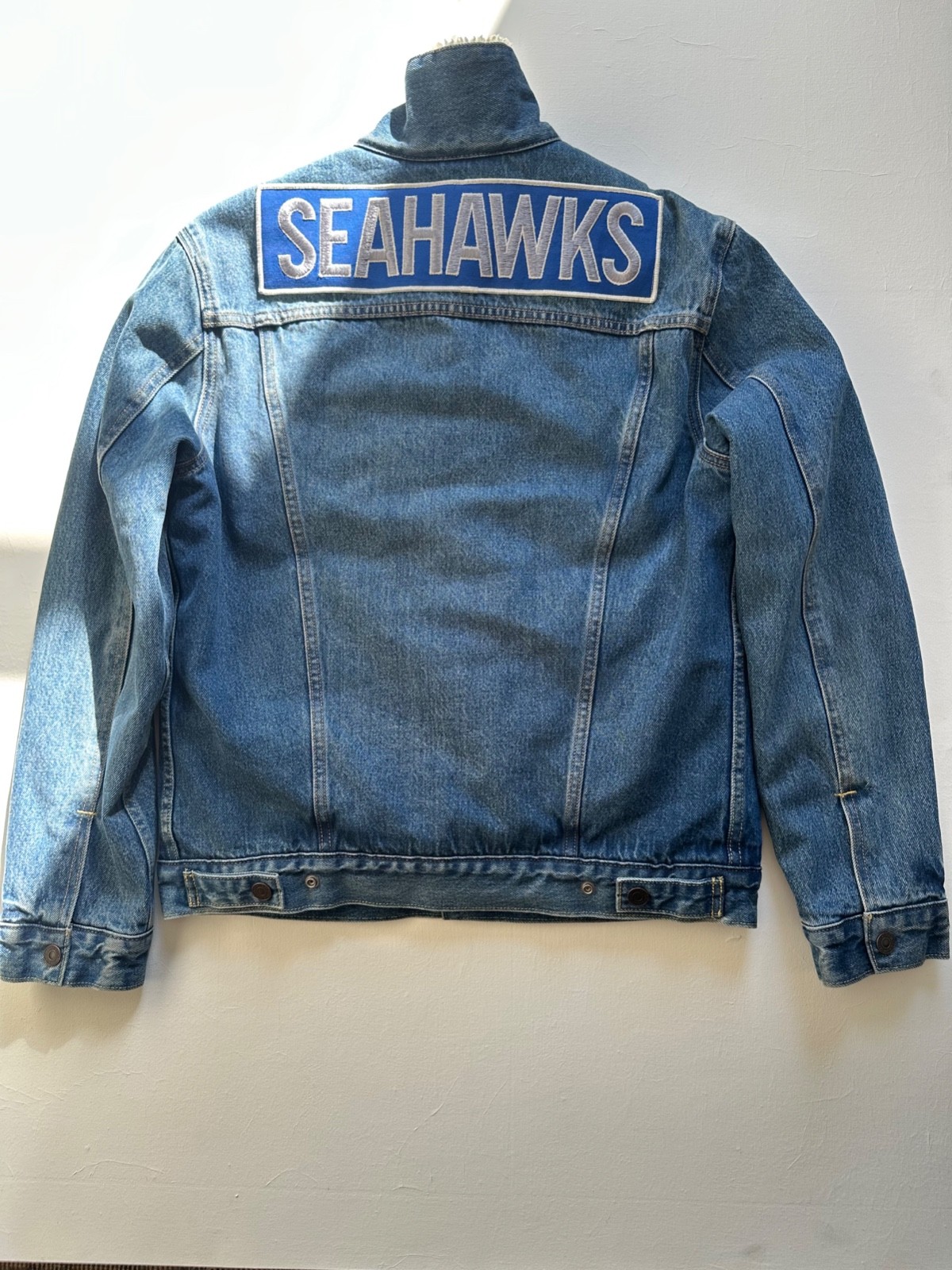 Seahawks Patch Levis Lined Jacket Medium - image 1