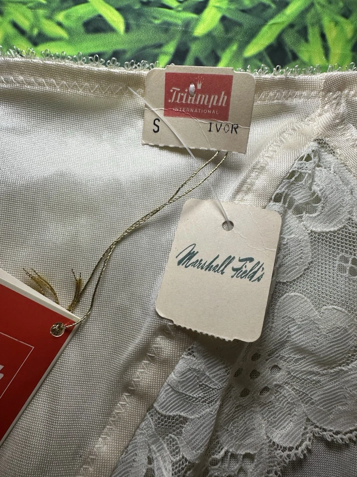 NWT Vintage 80s Triumph Panties S Ivory Nylon Lace Hi Cut USA Marshall Field’s  - Image 4 of 4