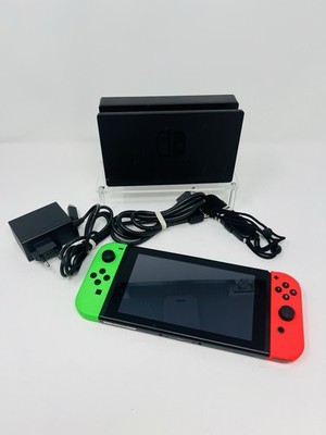 Nintendo Switch Spielkonsole mit Komplettset - Guter Zustand