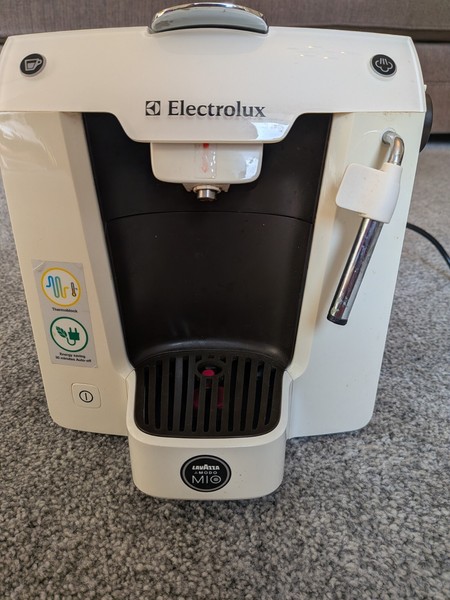 Cafetera Blanca, Electrolux Usada