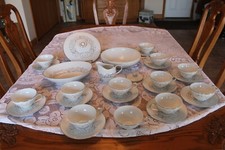 Harmony House China Vintage Scroll Pattern 27...