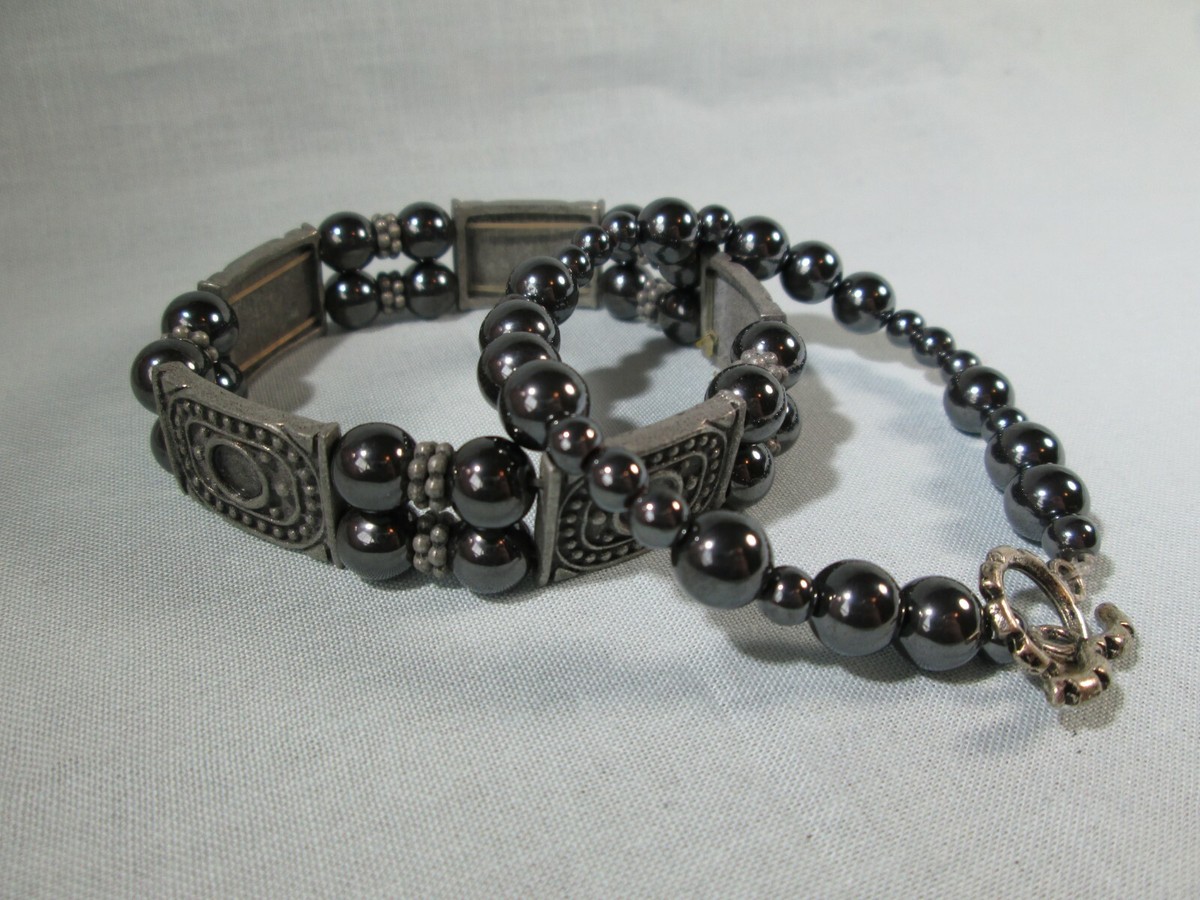 Bracelet Lot of 2: Multi-Metal Tone Stretch & Toggle / 8  display picture 2