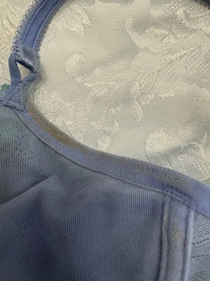 Wacoal Bra Size 34DD Embrace Lace Underwire Sheer 65191 Purple Green Stained - Image 2 of 4