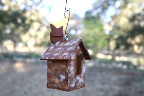 Hanging Spotted Cat Decoration Handmade Painted Feline Ornament Mini Birdhouse - Picture 5 of 6