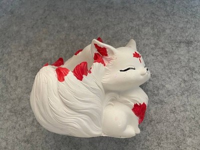 Items include home and garden decorations, coffee tables, and work desks.