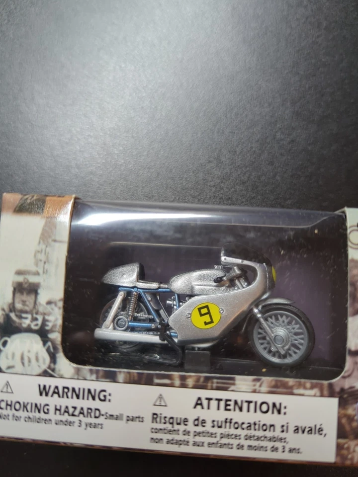 New-Ray Toys Diecast 1:32 Scale Ducati 500 GP Motorcycle (1971) - Image 2 of 3