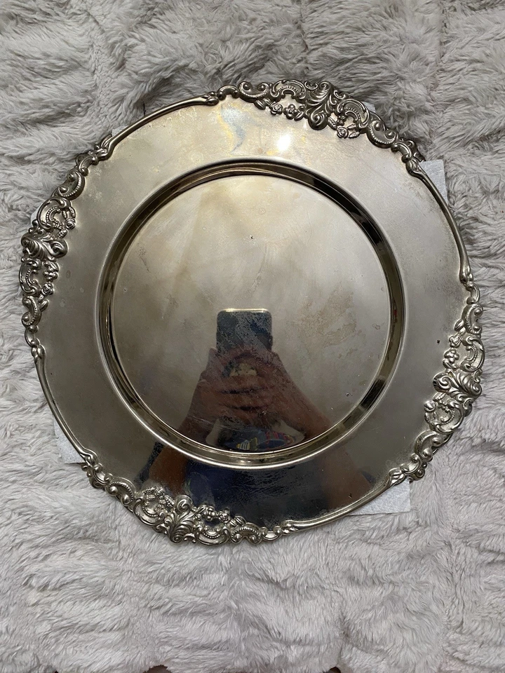 Juego de bandeja para servir de metal dorado Godinger Silver Art Co. de colección de 8 piezas Foto 2 de 4