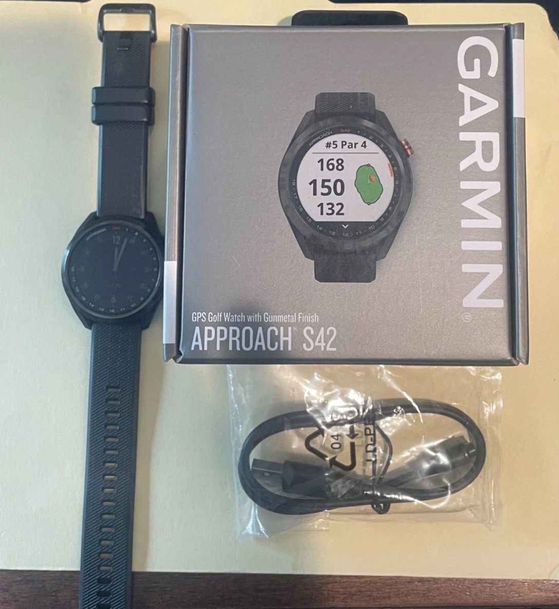Garmin Approach S42 Golf Watch with Charger and Original Box-image