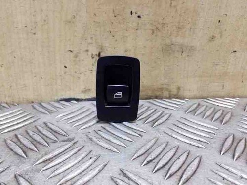 BMW X3 E83 Schalter für Fensterheber hinten links 9113773 2.00 Diesel 26161332
