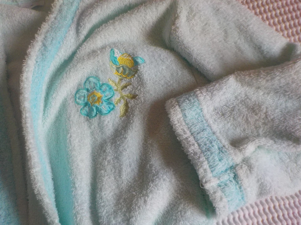 Lingeria C&A Frottee Bademantel Morgenmantel,  Taschen, Blau, Größe  M - Bild 2 von 4