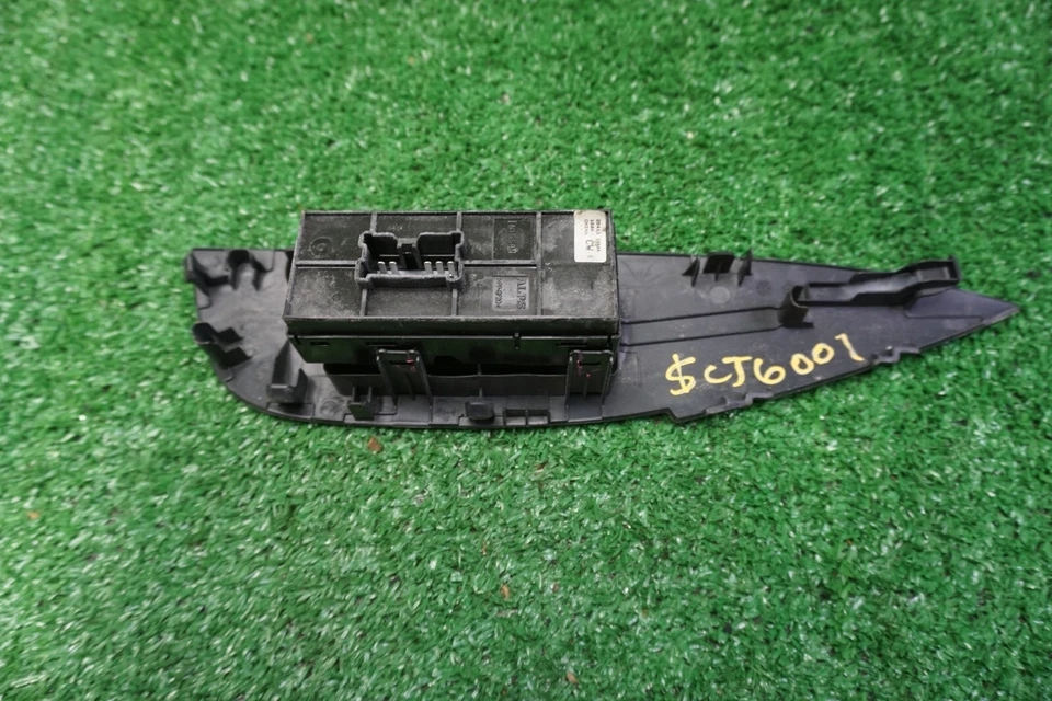 Interruptor de ventana derecha Nissan Sentra 2013 OEM 254111KA5A Foto 4 de 4