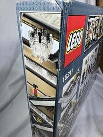 LEGO Creator Expert: Grand Emporium 10211 - Complete with Box and Instructions