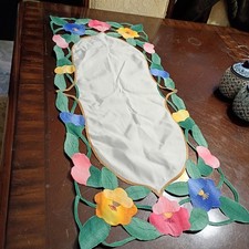 Running Table Cloth With Cutting Work Edges Floral 35"X14"