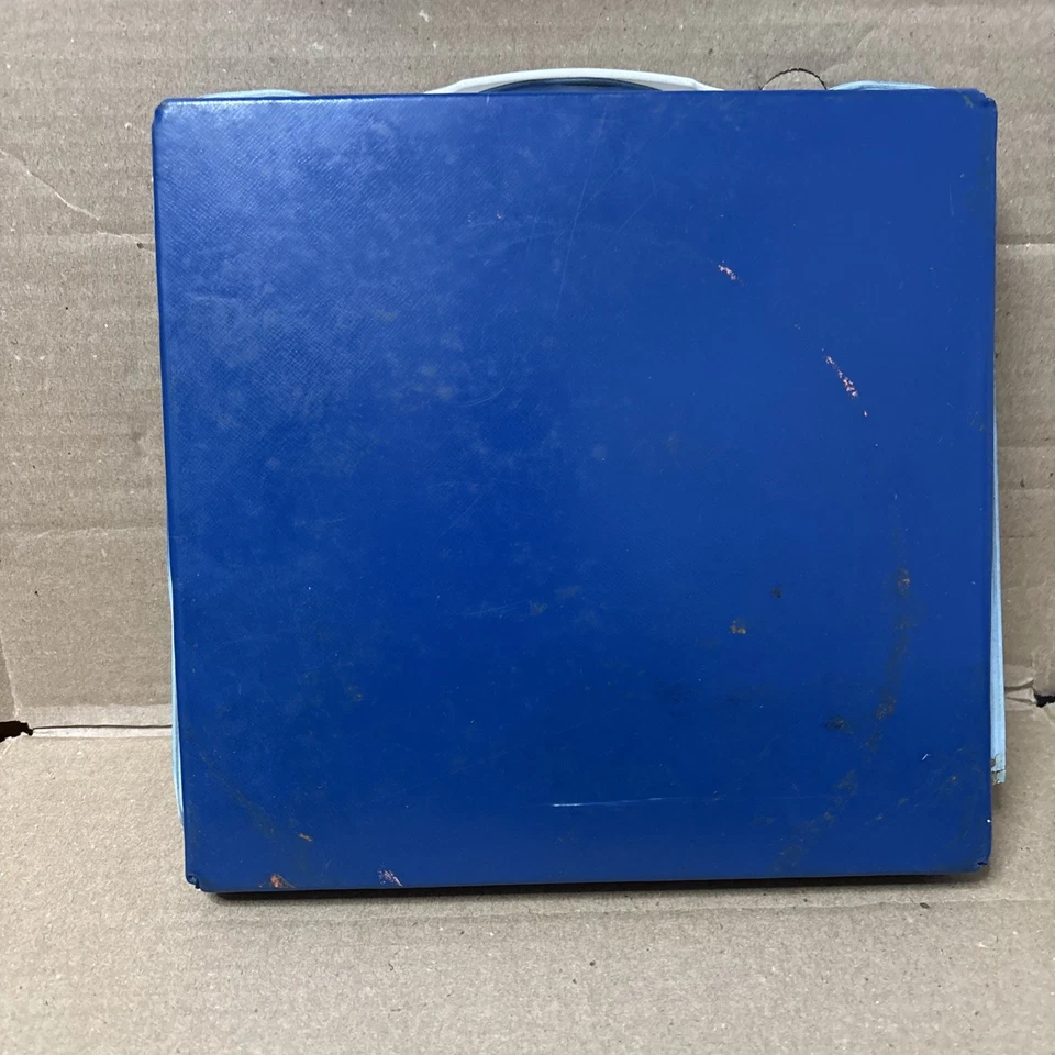 1967 No. 8 Official MATCHBOX LESNEY 18 Cars Collectors Mini Case EMPTY No Cars - Image 2 of 4