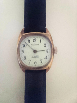Damen Armbanduhr Analog, Zifferblatt weiß, arabische Ziffern, Leder schwarz