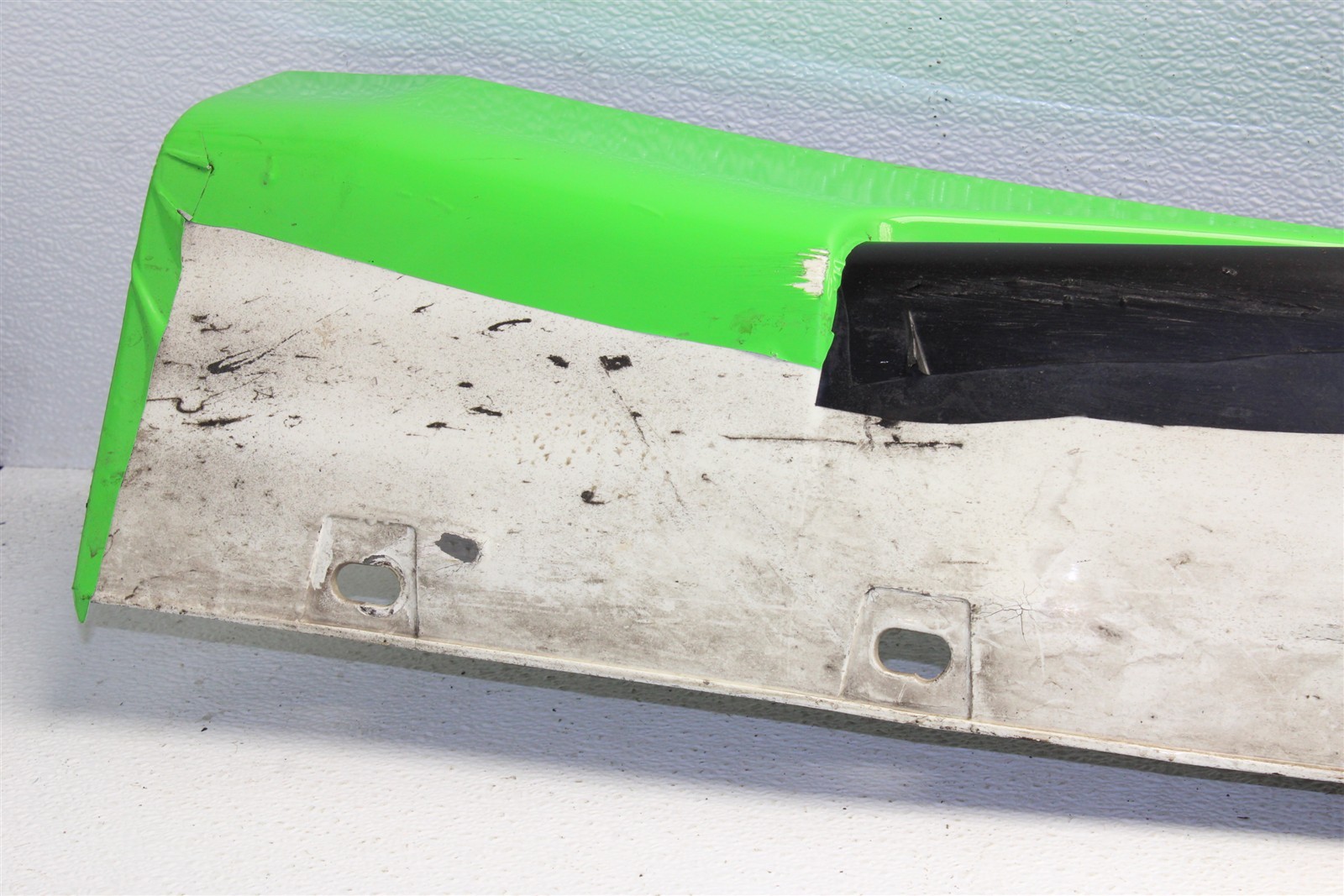 2013 Maserati GranTurismo Left Side Skirt Rocker Panel 08-13